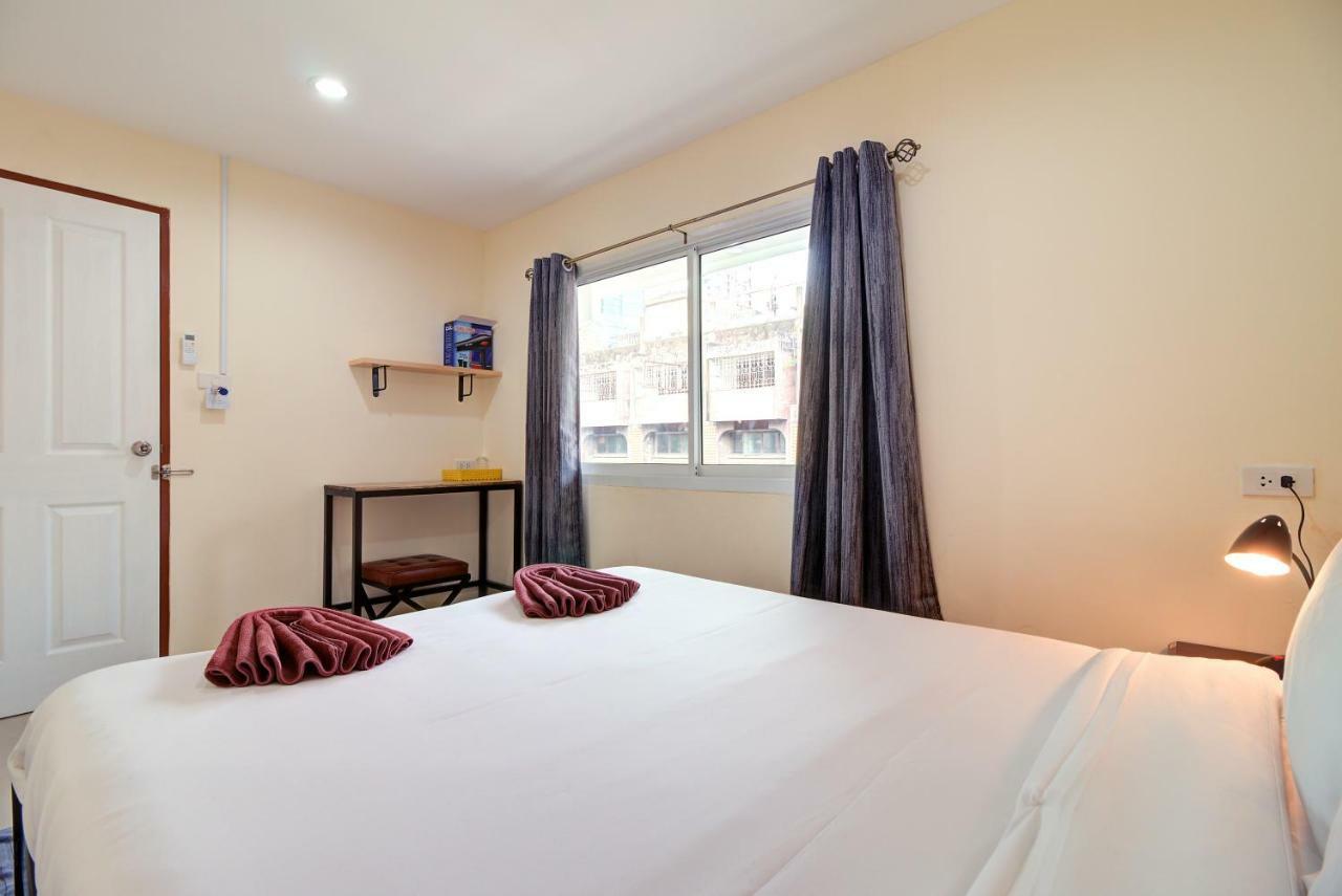 Red Pin Inn 好运旅馆 Bangkok Zewnętrze zdjęcie